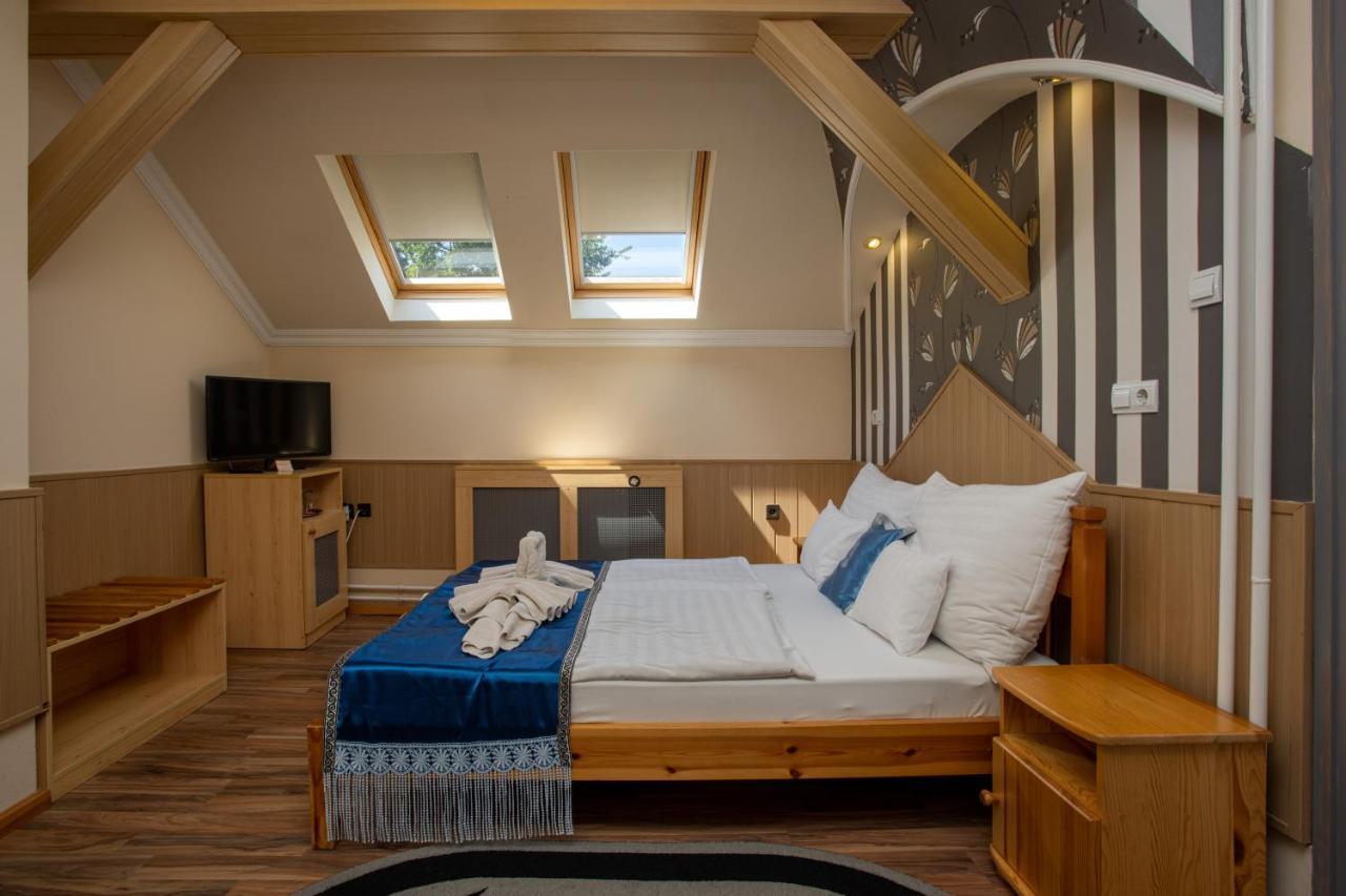 Illes Hotel 塞格德 外观 照片