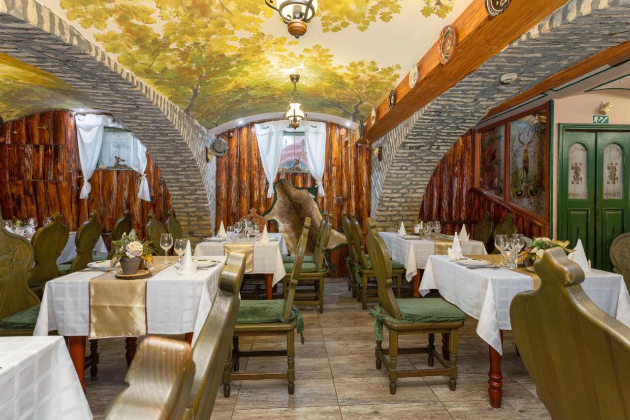 Illes Hotel 塞格德 外观 照片