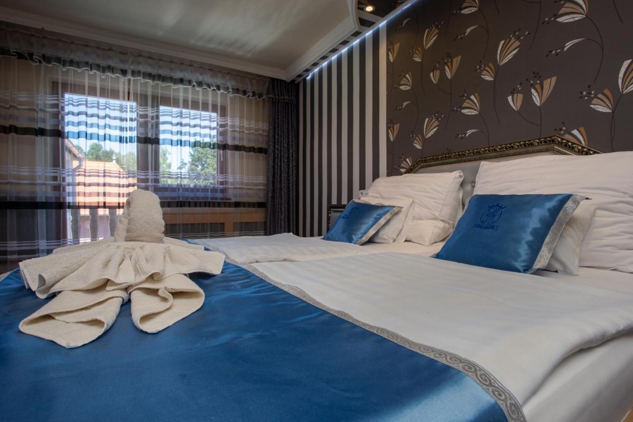Illes Hotel 塞格德 外观 照片