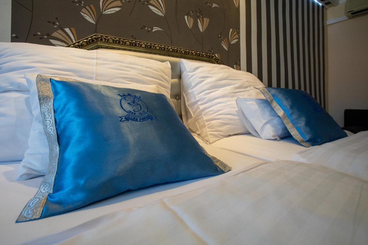 Illes Hotel 塞格德 外观 照片