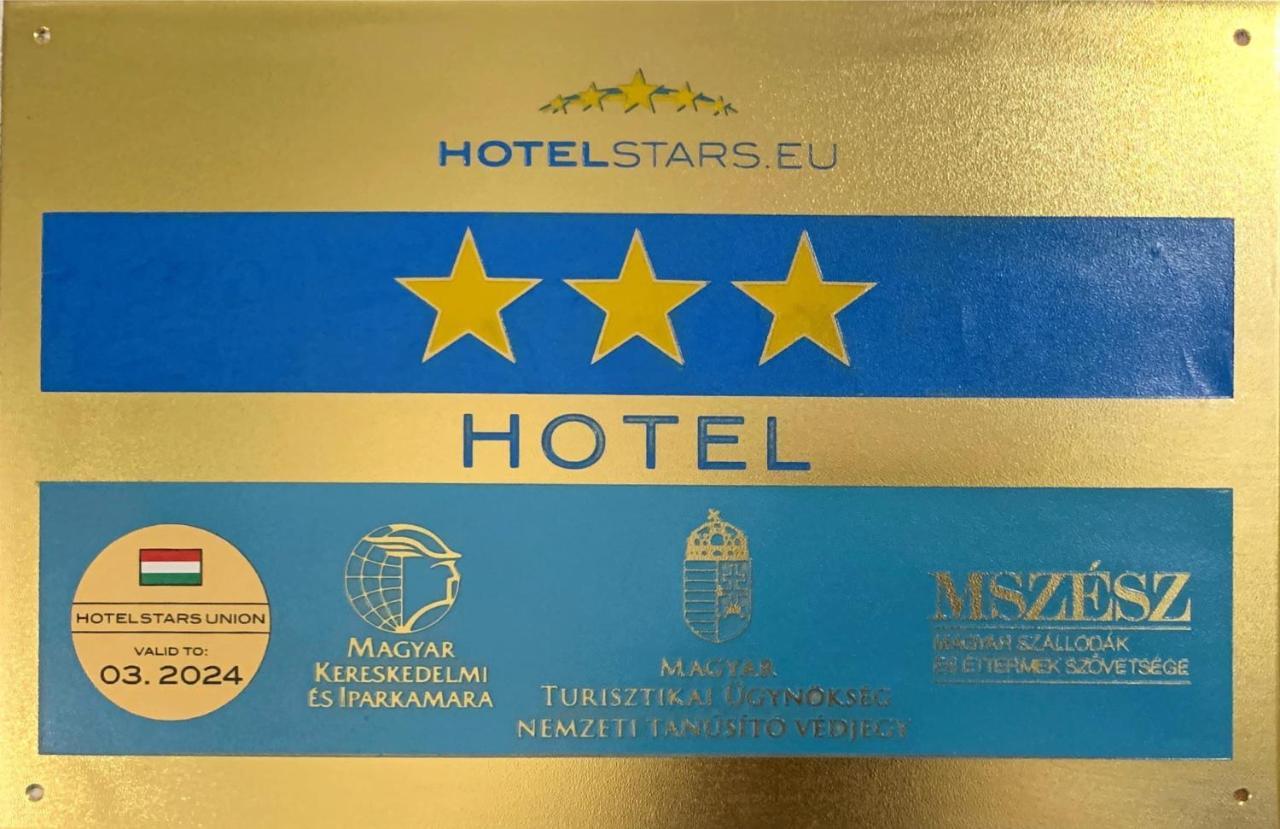 Illes Hotel 塞格德 外观 照片